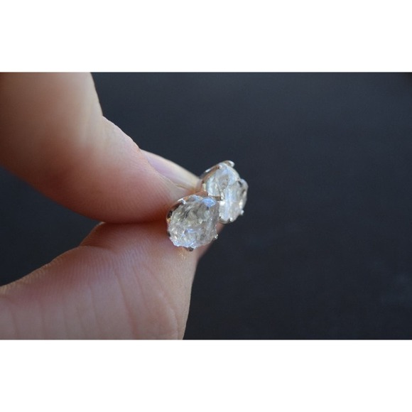 Sterling silver stud earrings, alternative diamond, uncut natural gemsto… - Picture 2 of 5